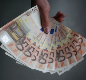 Pôle Emploi - Allocations chômage : 58 millions d’euros détectés en 2013