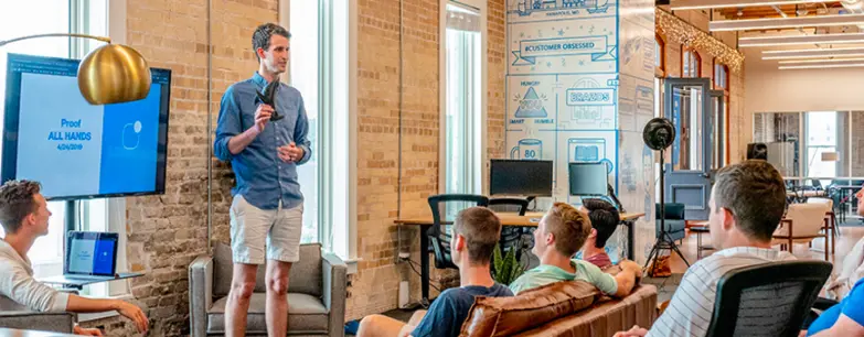 Charg&eacute;(e) de formation