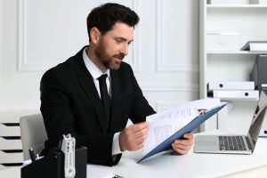 Voici la phrase à supprimer d’urgence de votre CV