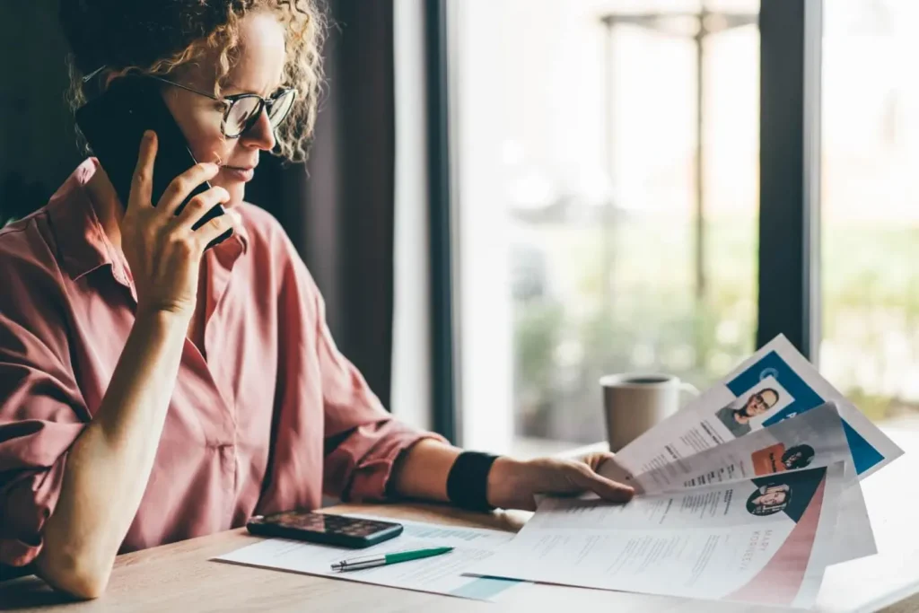 Charg&eacute;&middot;e de recrutement