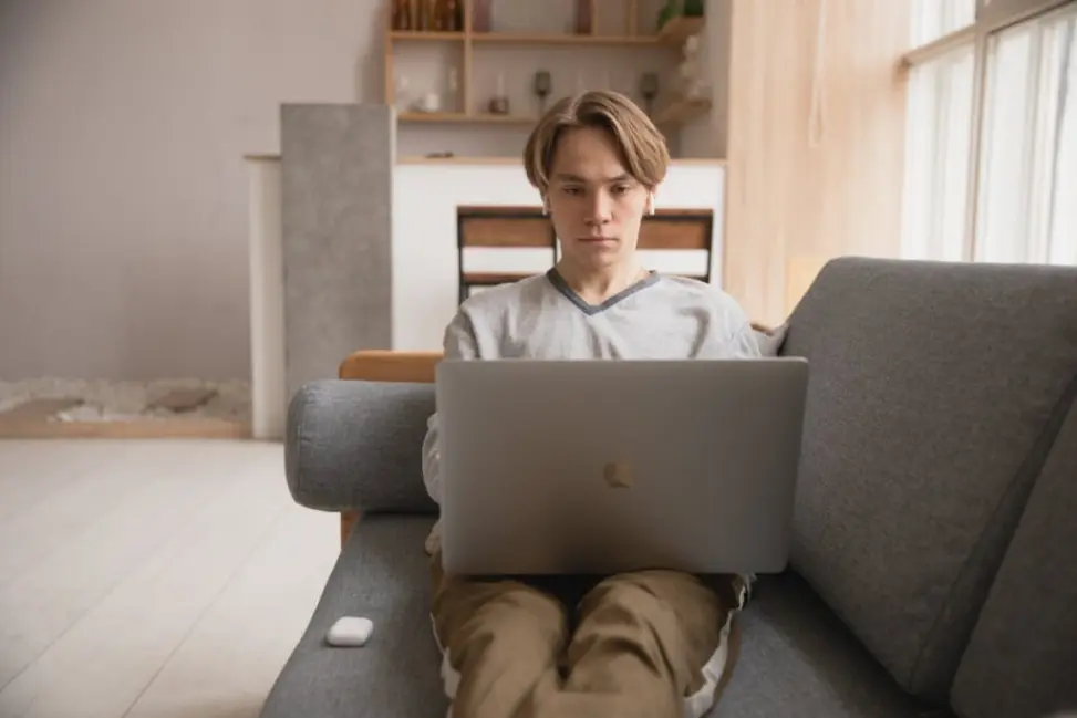 Quel m&eacute;tier en t&eacute;l&eacute;travail sans dipl&ocirc;me existe t il