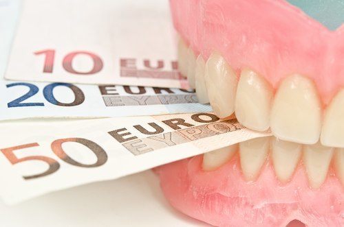 Le salaire d’un orthodontiste est il plus élevé que celui d’un dentiste généraliste