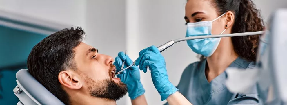 Quel est le salaire moyen d’un orthodontiste