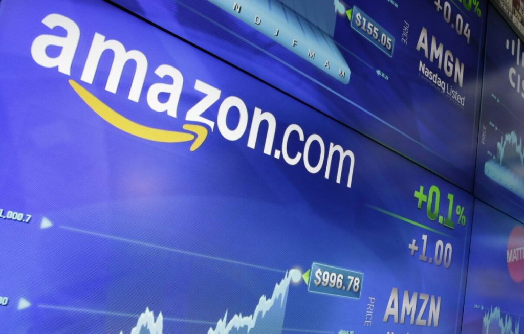Combien rapporte une action Amazon en 2025