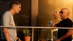 presque 4000 par mois sans diplome le metier du cinema qui choque