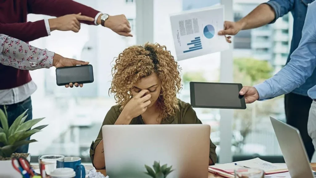 Quelles sont les limites et les contrôles possibles sur l’utilisation des heures de délégation