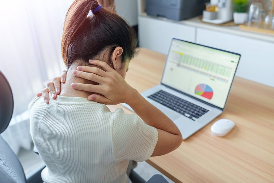 Qu'est ce que la n&eacute;vralgie cervico brachiale et pourquoi rend elle le travail difficile